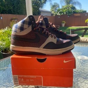 Nike court force hi